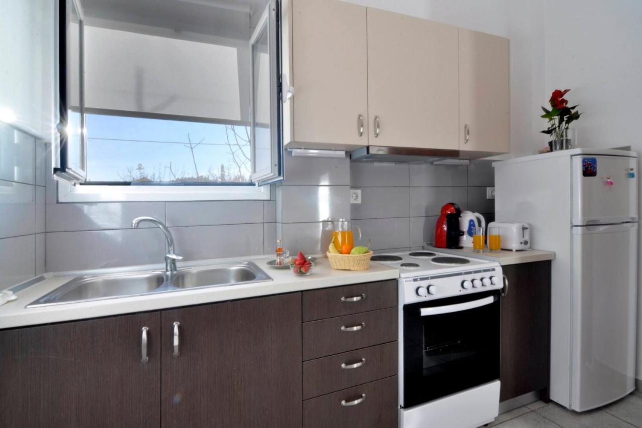 Kloudas Apartments Potamós エクステリア 写真