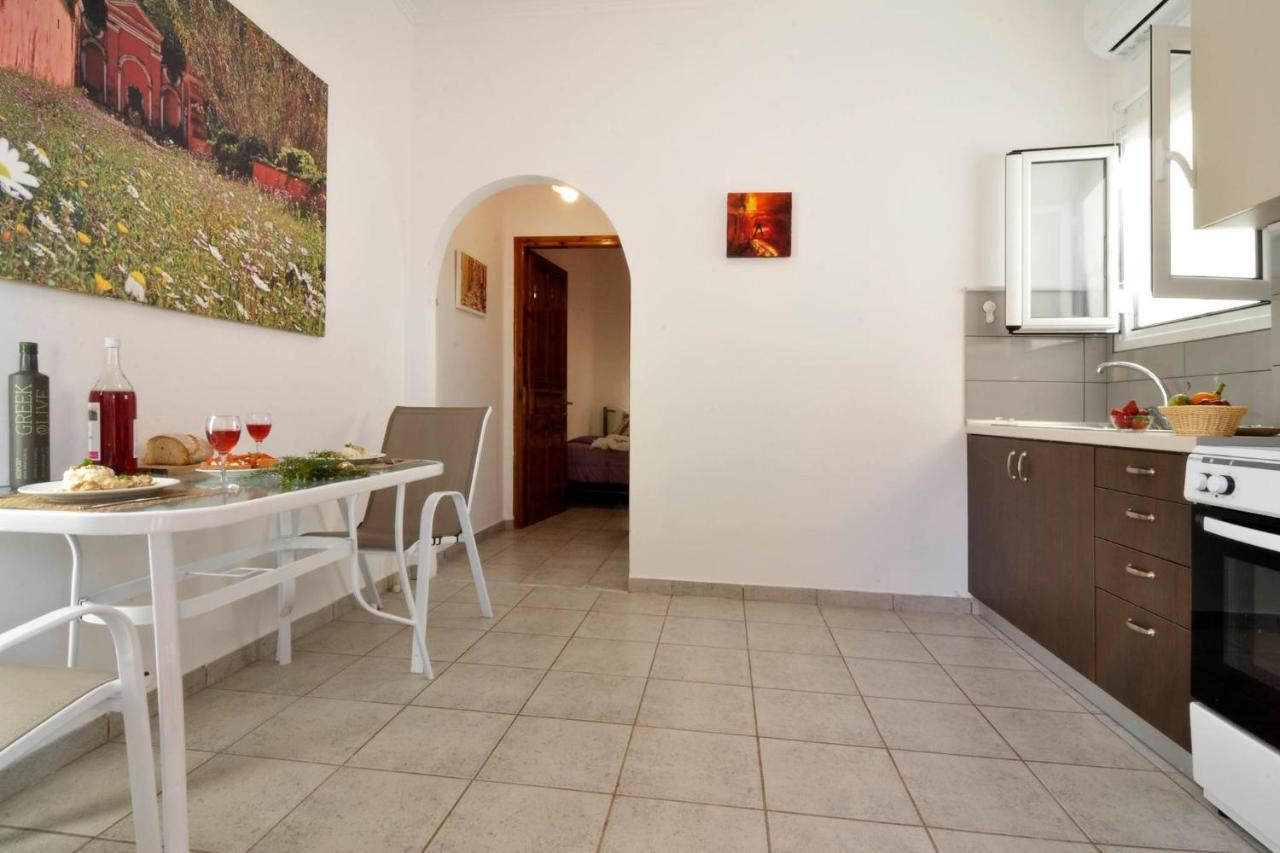 Kloudas Apartments Potamós エクステリア 写真